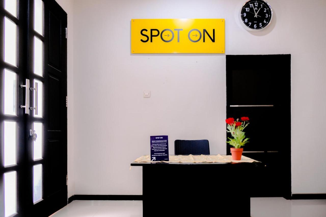 Spot On 2325 Singgalang Syariah Malang